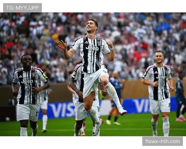 弗拉霍维奇关键进球助球队逆转,状态回暖成焦点