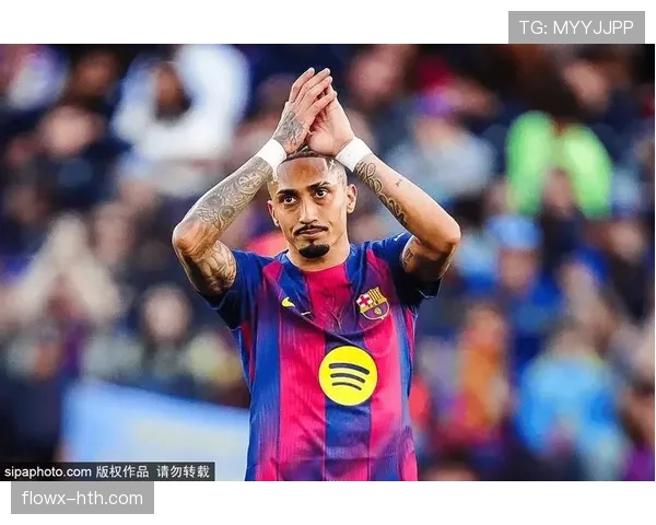 拉菲尼亚:现代左脚边锋的代表解析 拉菲尼亚:现代左脚边锋的代表解析