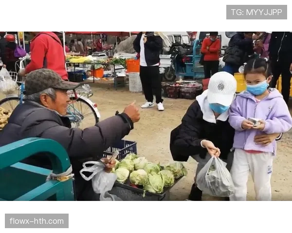 王楠家的厨房比我家客厅还大，她老公说每天光买菜就花四位数